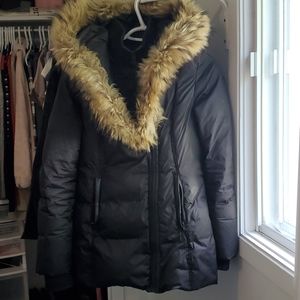 Women's fur hood winter jacket